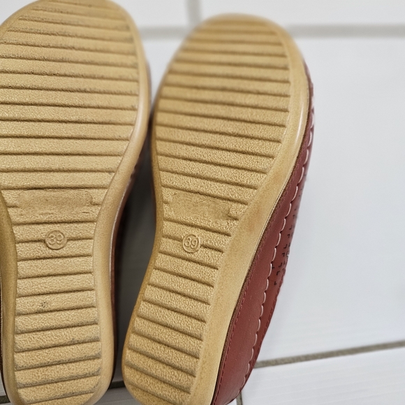 Sandals Slip ons - Picture 3 of 7